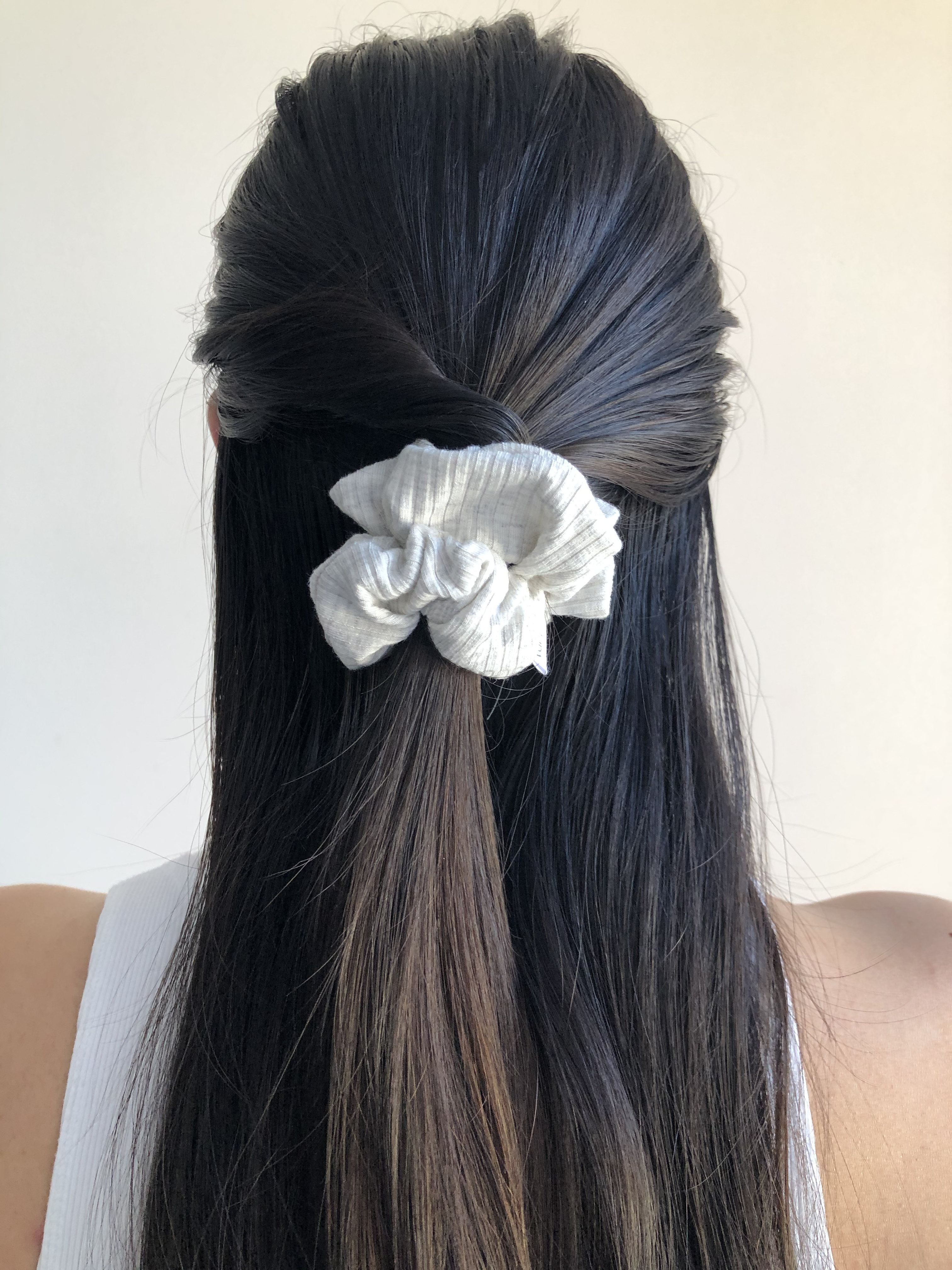 Bamboo Ribbed Taupe Scrunchie - Beau